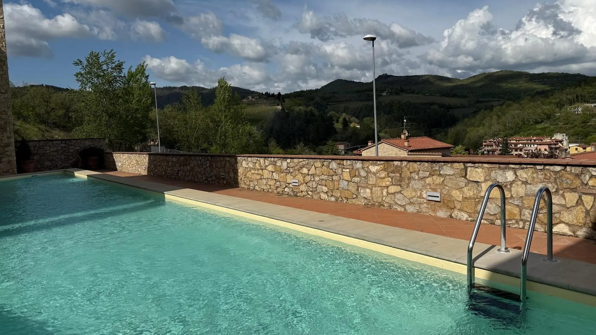 카이오레인챠안티 Il Rifugio Dell'Eroe - Con Piscina 아파트